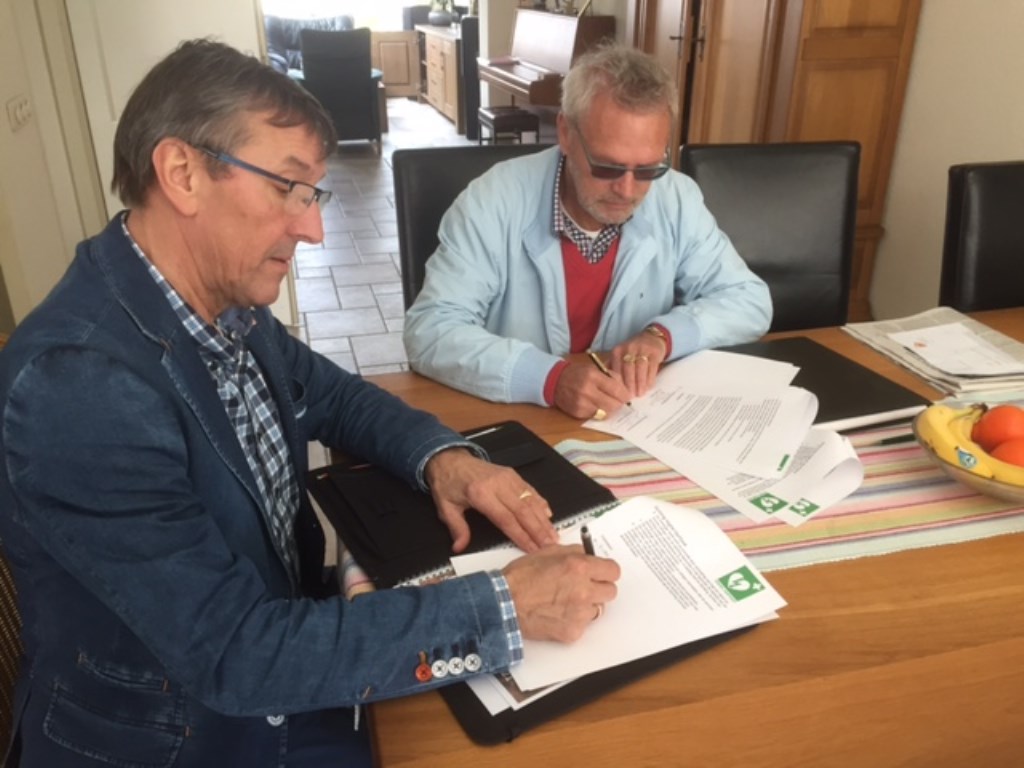 Deelwijk De Velden (De Bunders) nu ook AED-proof